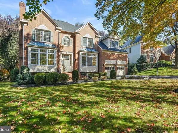 15313 Chinaberry St, Gaithersburg, MD 20878