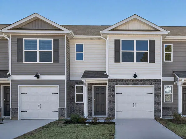 262 Rusling Leaf Dr, Fuquay Varina, NC 27526