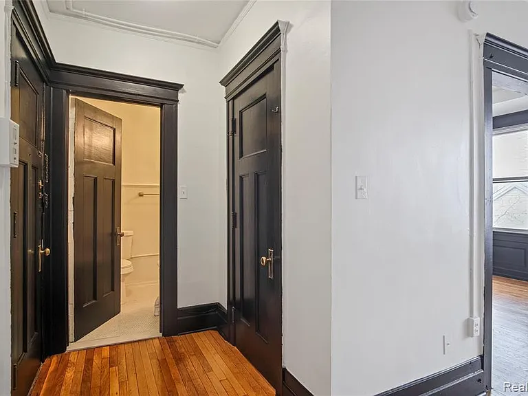 66 Adelaide St #43 — Photo 5