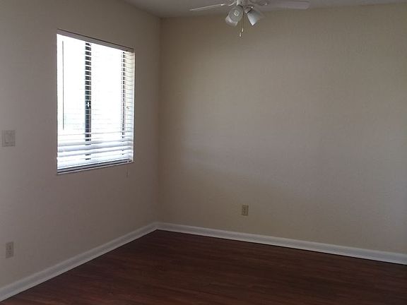 4th image of 4635 Bayshore Dr APT P10