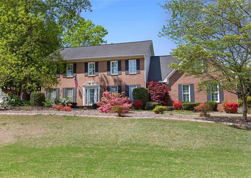 1st image of 2083 Dayron Cir