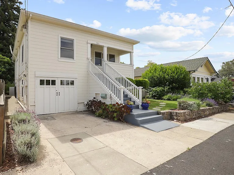 1164 Raymond Ave #A — Photo 7