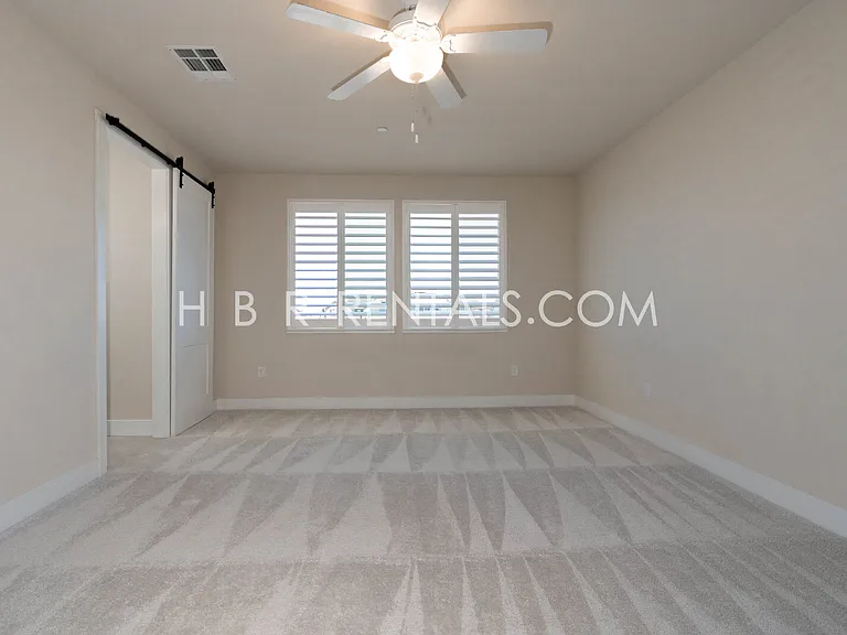 2534 Ottawa Ave — Photo 21