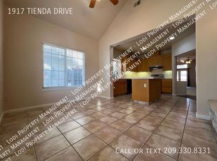 1917 Tienda Dr, Lodi, CA 95242