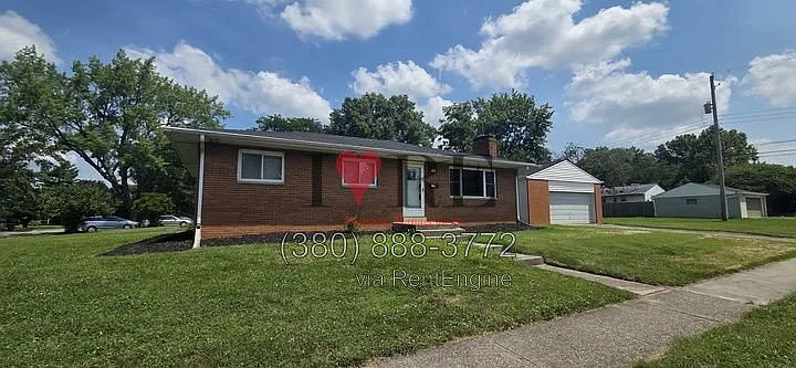 906 Garvey Rd — Photo 2