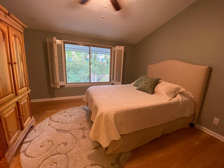 4889 Lake Forrest Dr — Photo 21