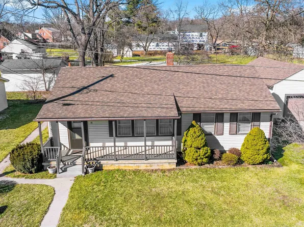 81 Plaza Ct, Martinsburg, WV 25404