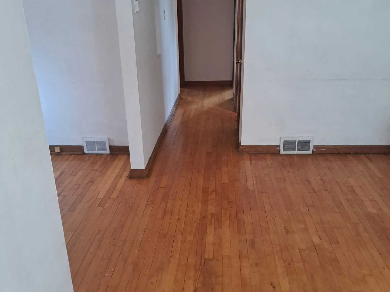 2 bed, 2028 sqft, $1,295 — Photo 3