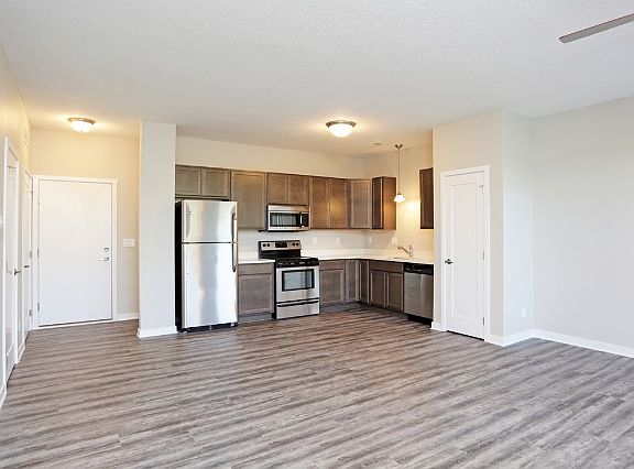 2nd image of 1837 SW Veracruz Ln