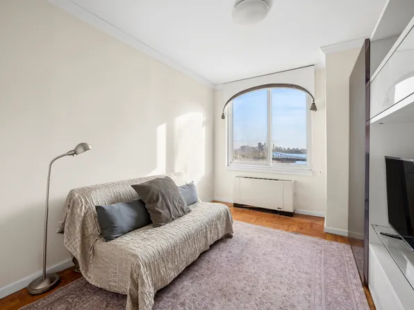 524 East 72nd Street image 24 of 30