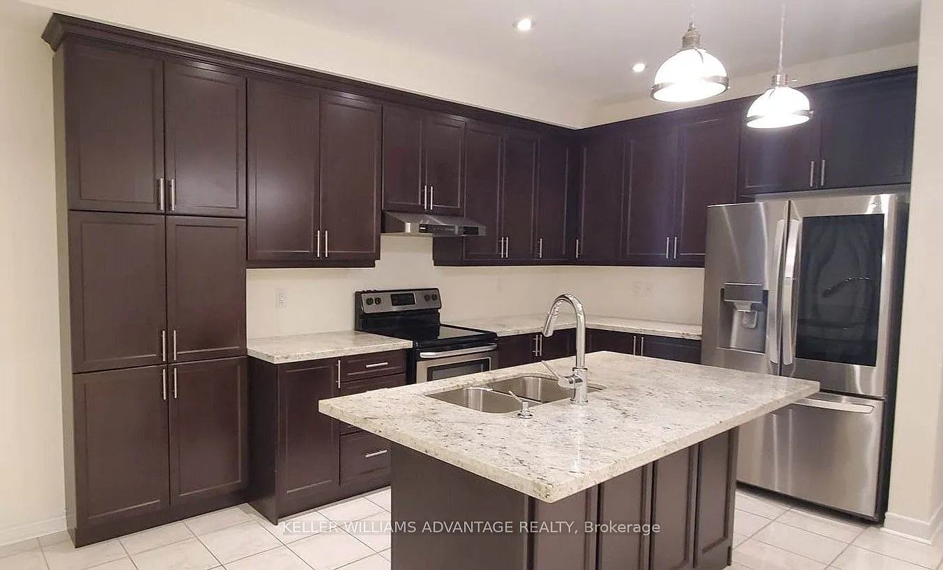 4 bed, $4,000 — Photo 4