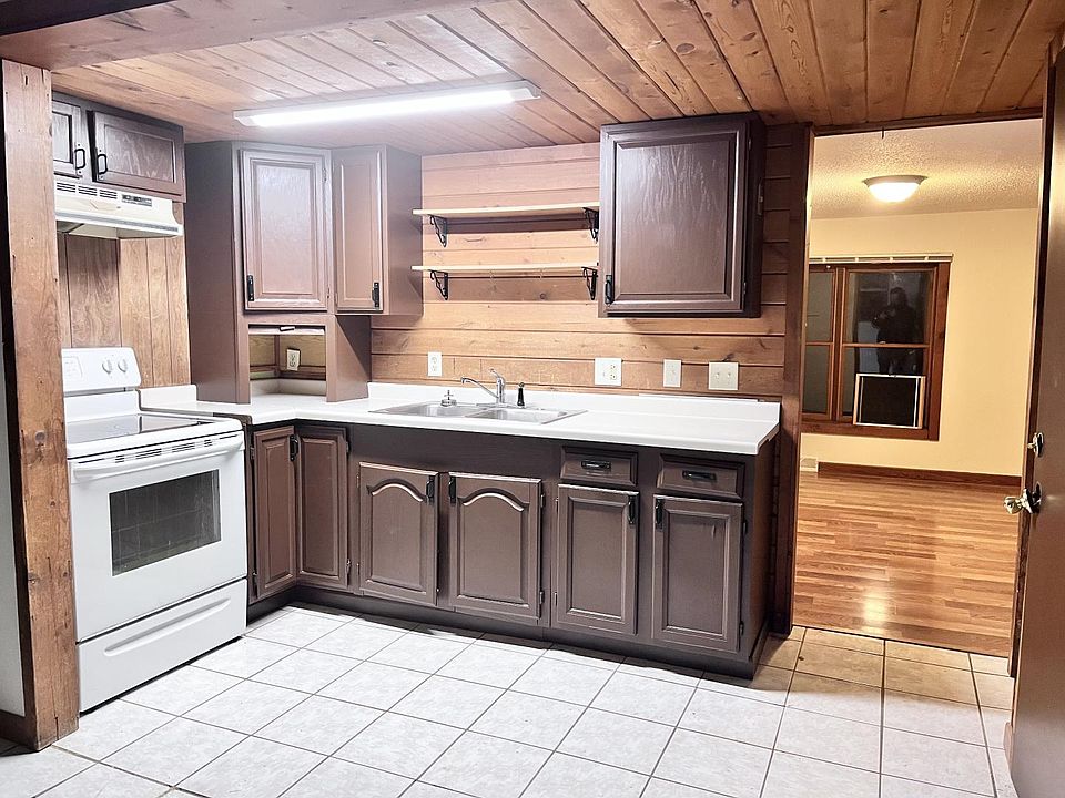 1st image of 2172 Strongs Ave #2