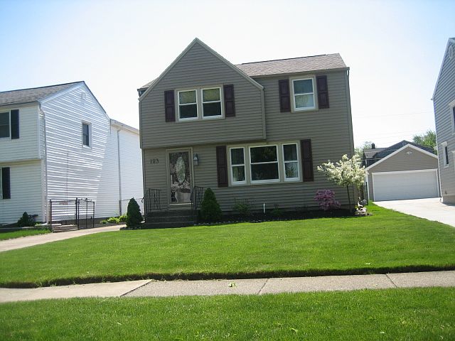 1st image of 123 Fancher Ave
