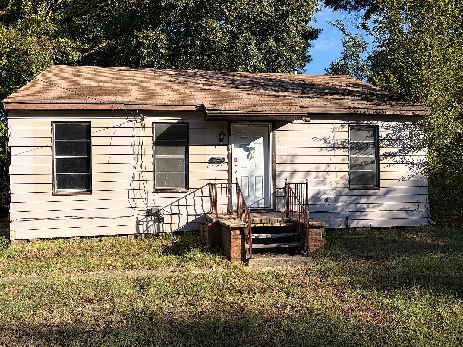 2 bed, 975 sqft, $600 — Photo 1