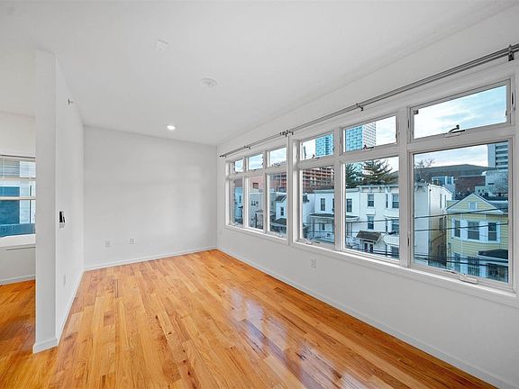 2nd image of 60 Cottage St APT 4B