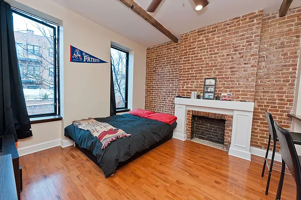 Rented by Compass | media 21