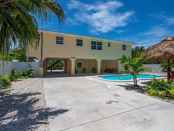5th image of 17226 Jamaica Ln