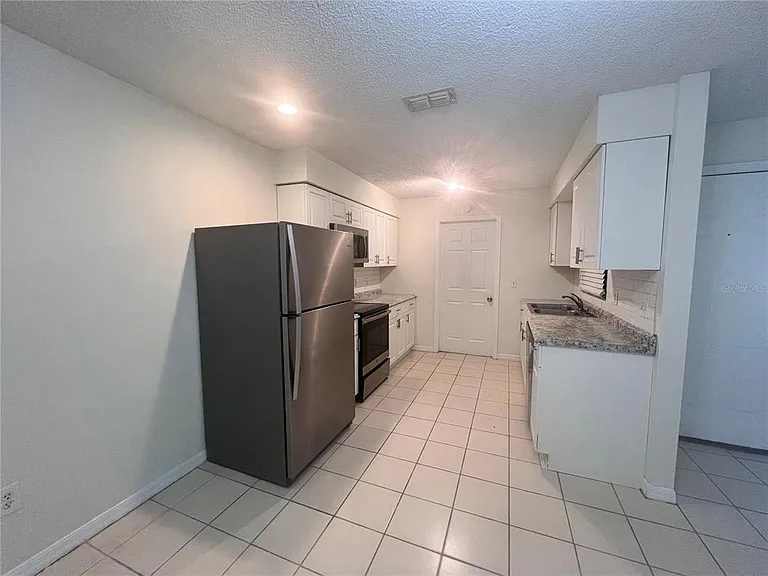73 Providence Ln #A — Photo 4