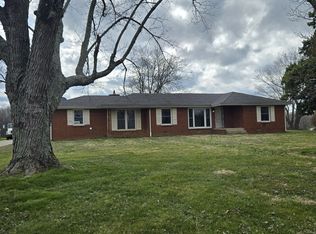 5577 Lakeview Rd, Springfield, TN 37172