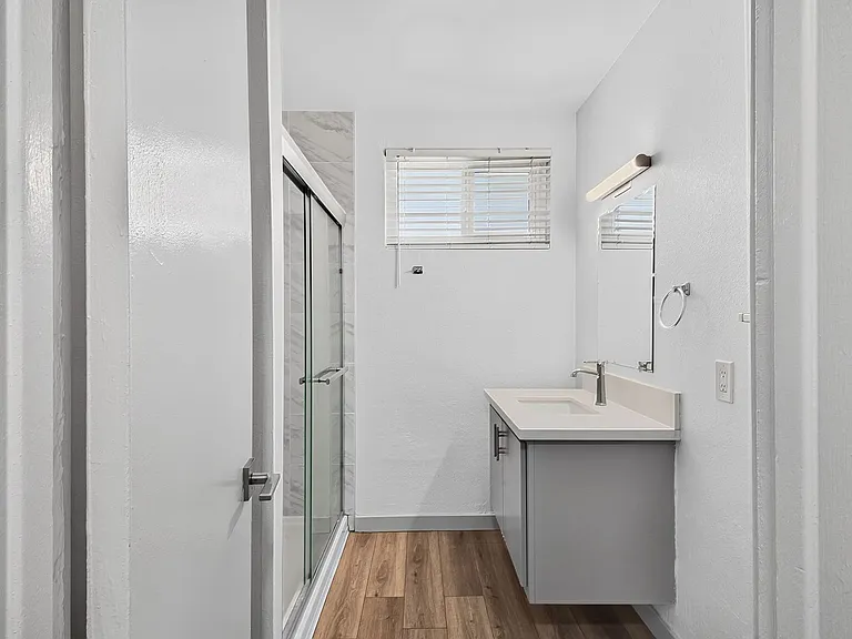 359 East Esther Street — Photo 42