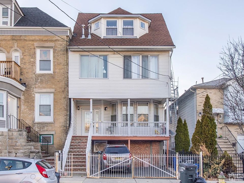 1st image of 21 Milford Ave
