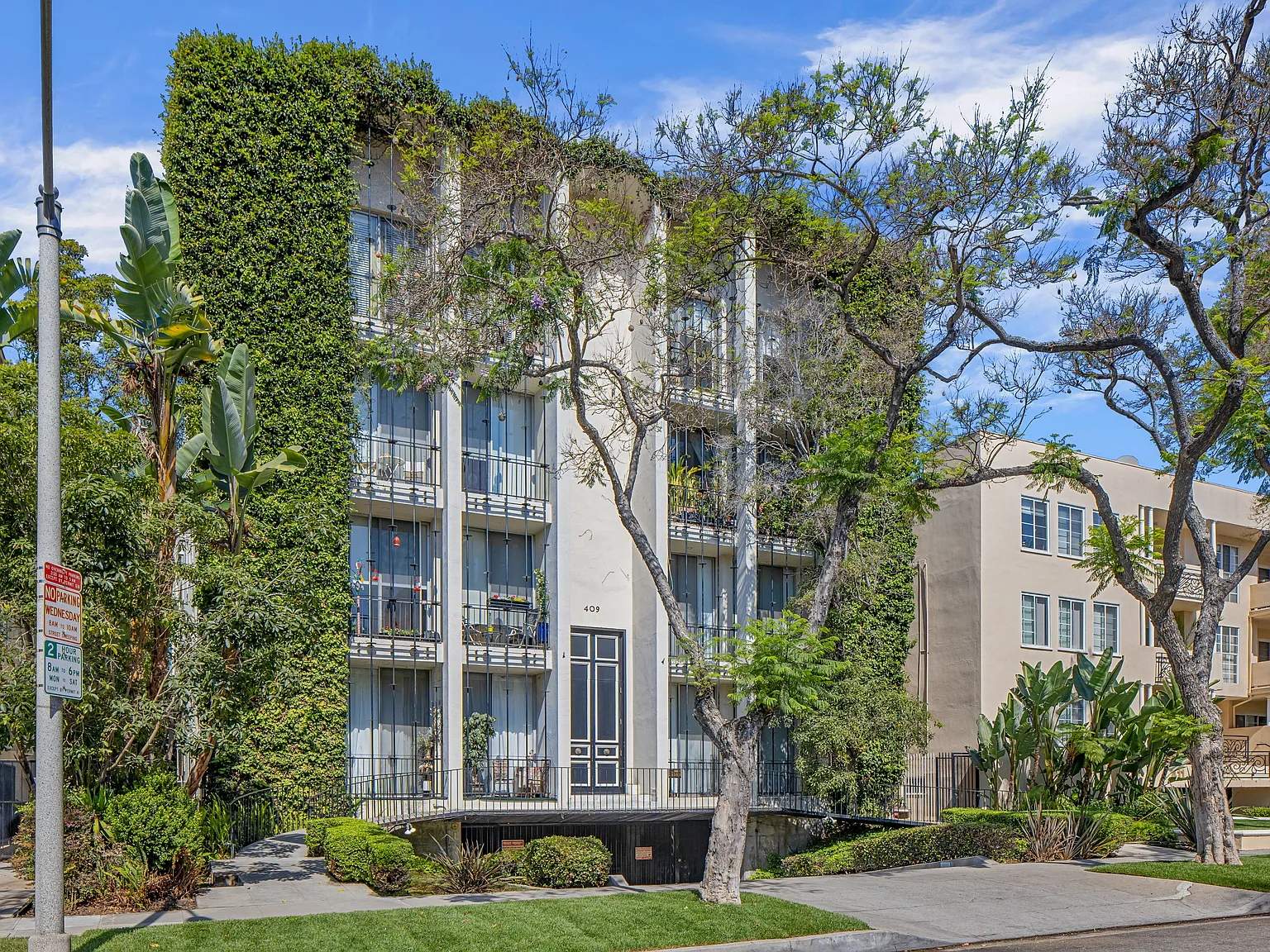 409 Palm — Photo 1