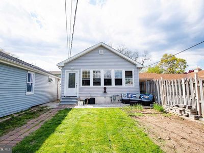 292 Prospect Ave, Laurence Harbor, NJ, 08879
