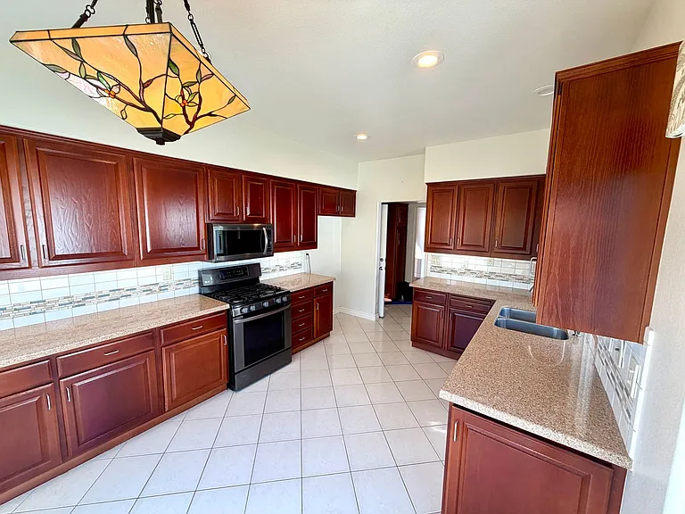4968 Lamia Way — Photo 4