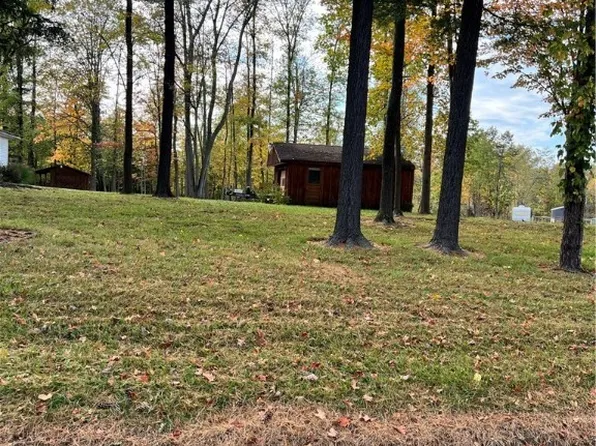 9714 Venus Dr, Chardon, OH 44024