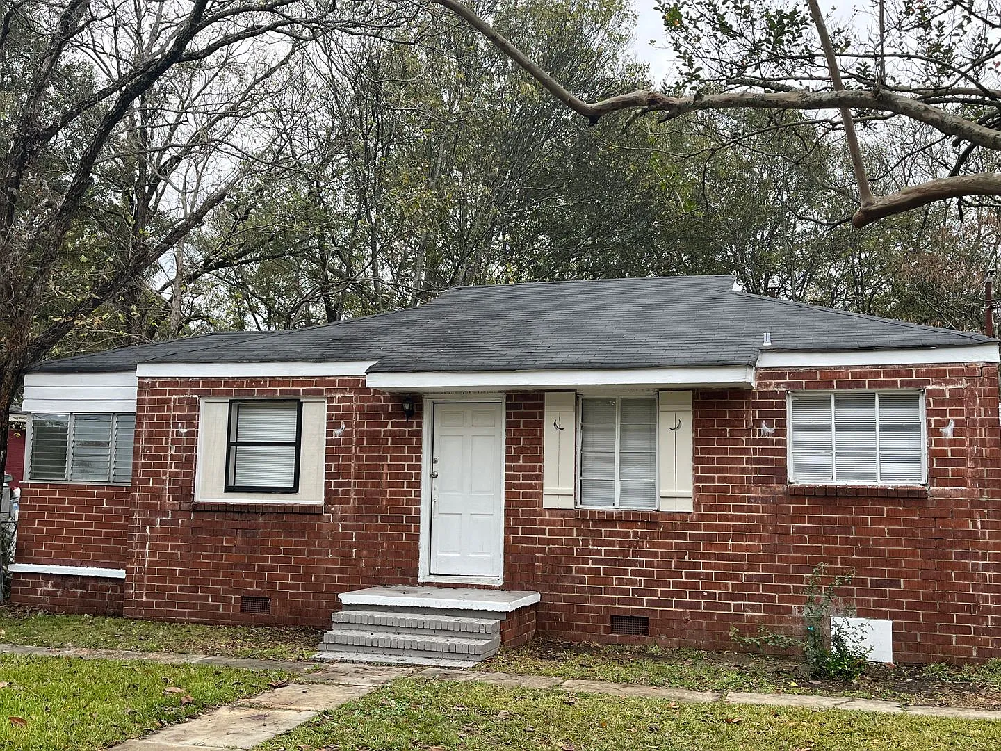 2 Bedroom / 1 Bathroom Total Electric Home for Rent Near Ft. Benning in Columbus, GA — Photo 1