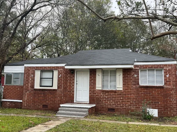 922 Harbison Dr, Columbus, GA 31903