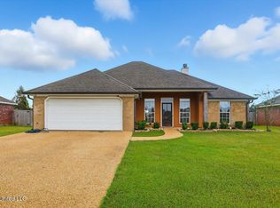 1120 Spanish Oak Dr, Pearl, MS 39208