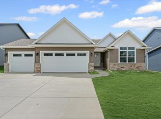 603 Wheatley Dr, Mahomet, IL 61853