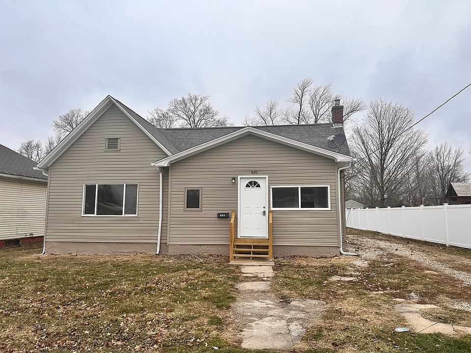 1st image of 920 Hall St
