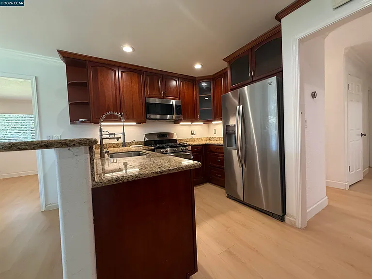 397 Ann Ct — Photo 2