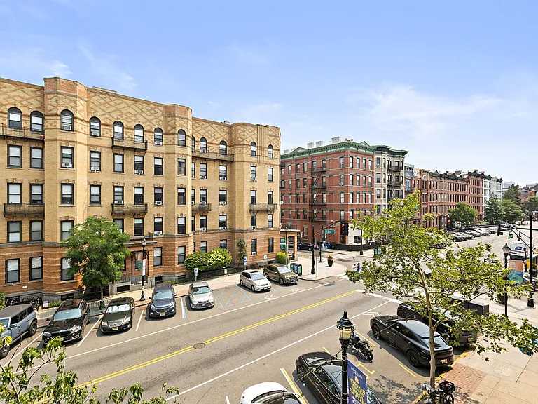 1206 Washington St #3 — Photo 15