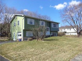 12 Gurran Dr, Stony Pt, NY 10980