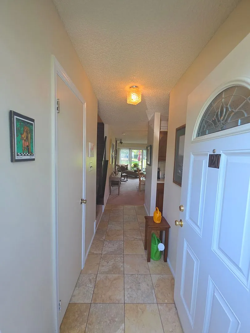 All the amenities of townhome living, including the space & location you deserve! — Photo 4