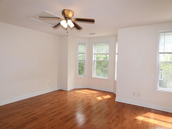 front bedroom-1