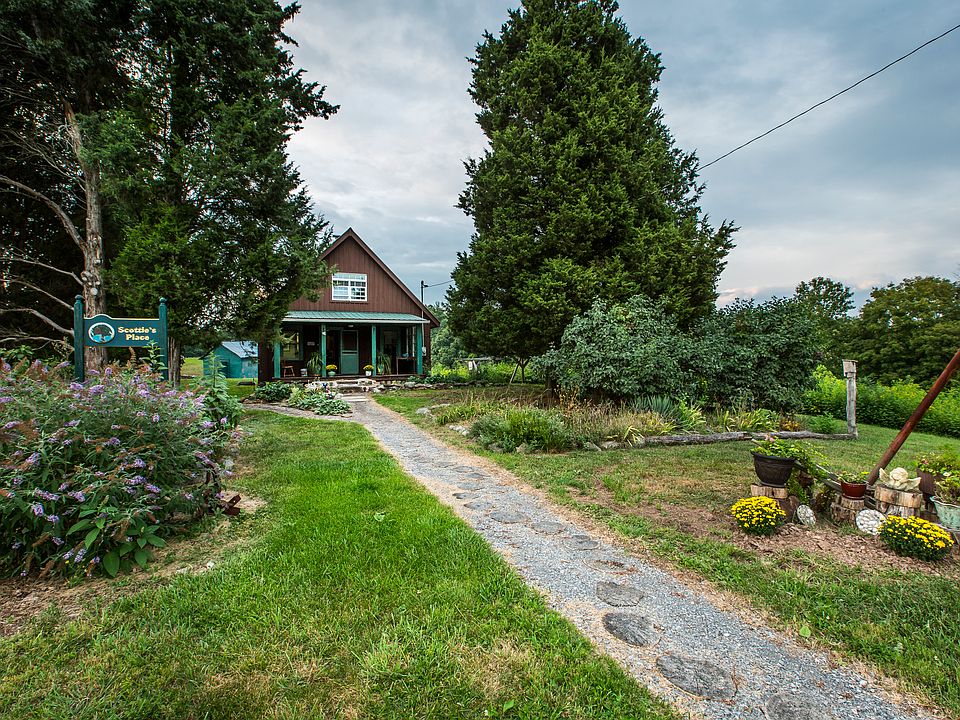2nd image of 406 Alexander Way