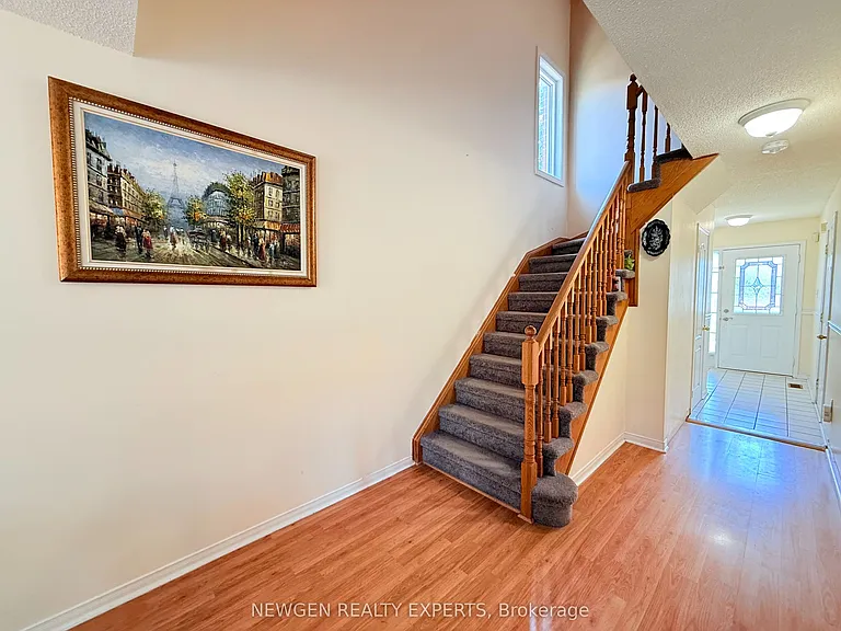 6013 Castlegrove Ct #UPPER — Photo 11