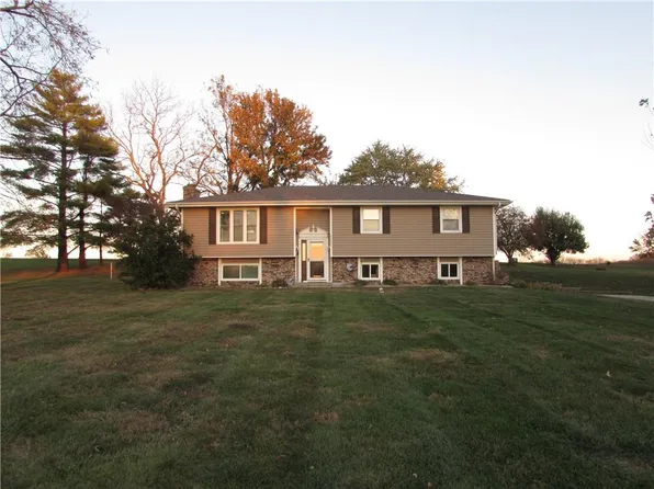 23535 Highway Ee, Dearborn, MO 64439