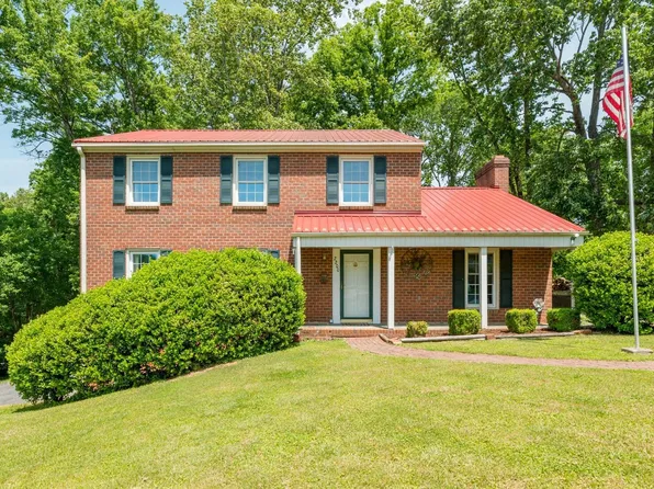 2200 Beverly Hts, Altavista, VA 24517