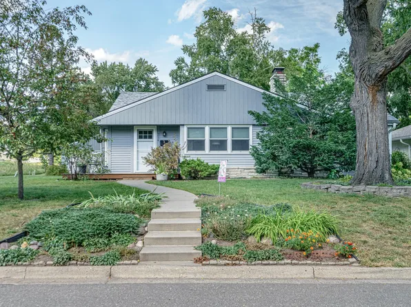 214 74th St W, Richfield, MN 55423
