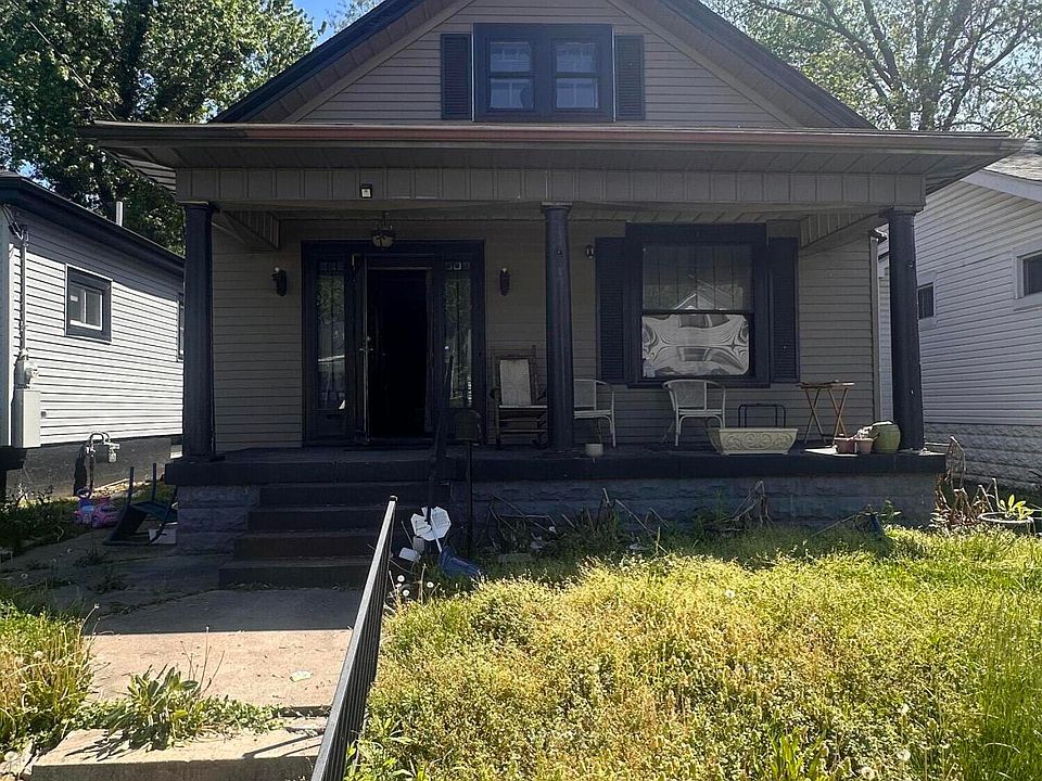 2nd image of 2244 Date St