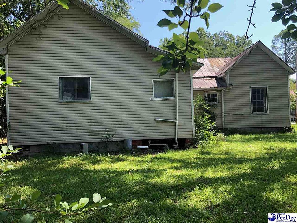 2nd image of 206 Murchison St