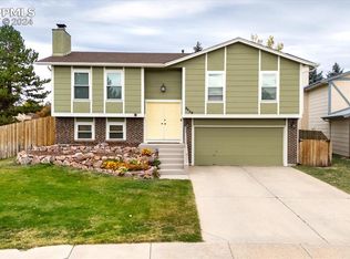 8450 Freemantle Dr, Colorado Springs, CO 80920