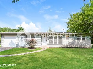 1125 Flora Ln, Florissant, MO