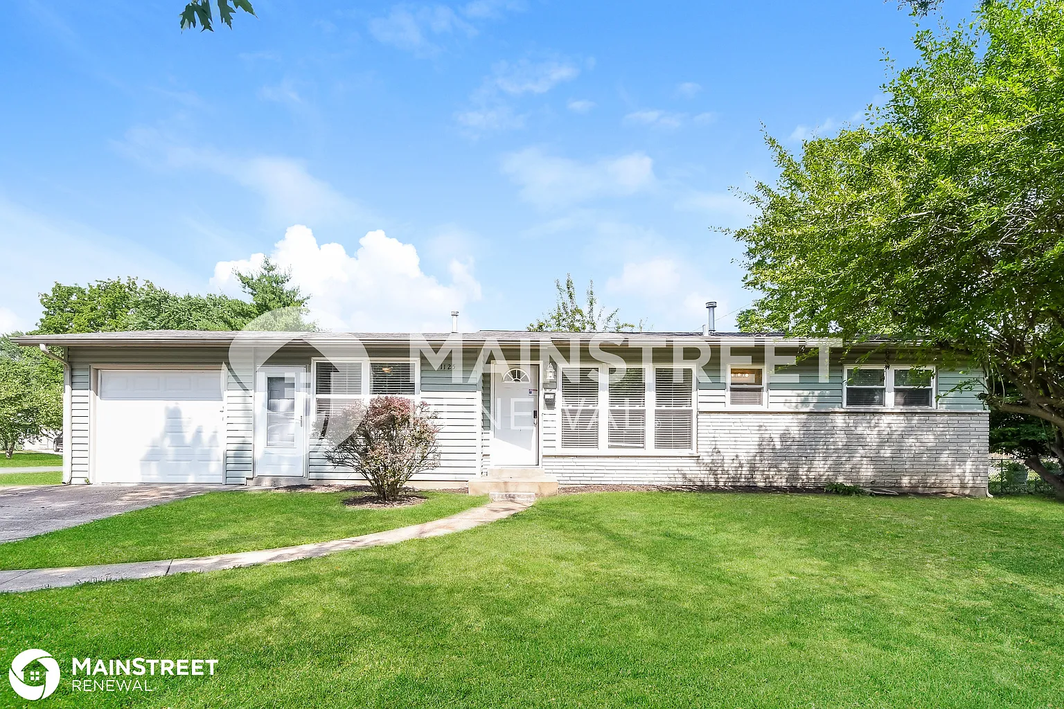 1125 Flora Ln photo 1