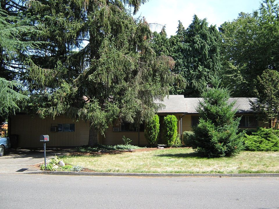 Taken facing east from accross 124th avenue